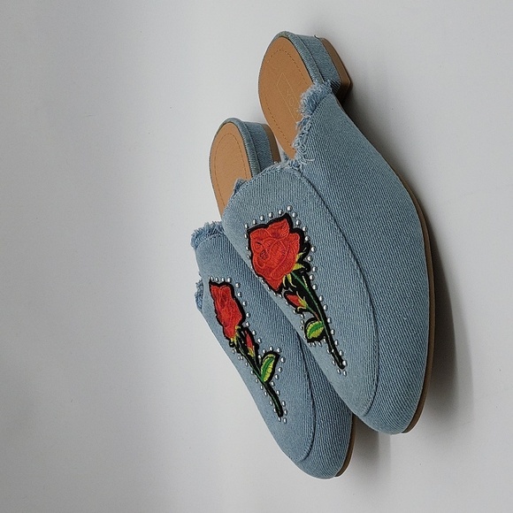 1143- Yoki Women's Mules Denim Size 8 NWT - Picture 2 of 10